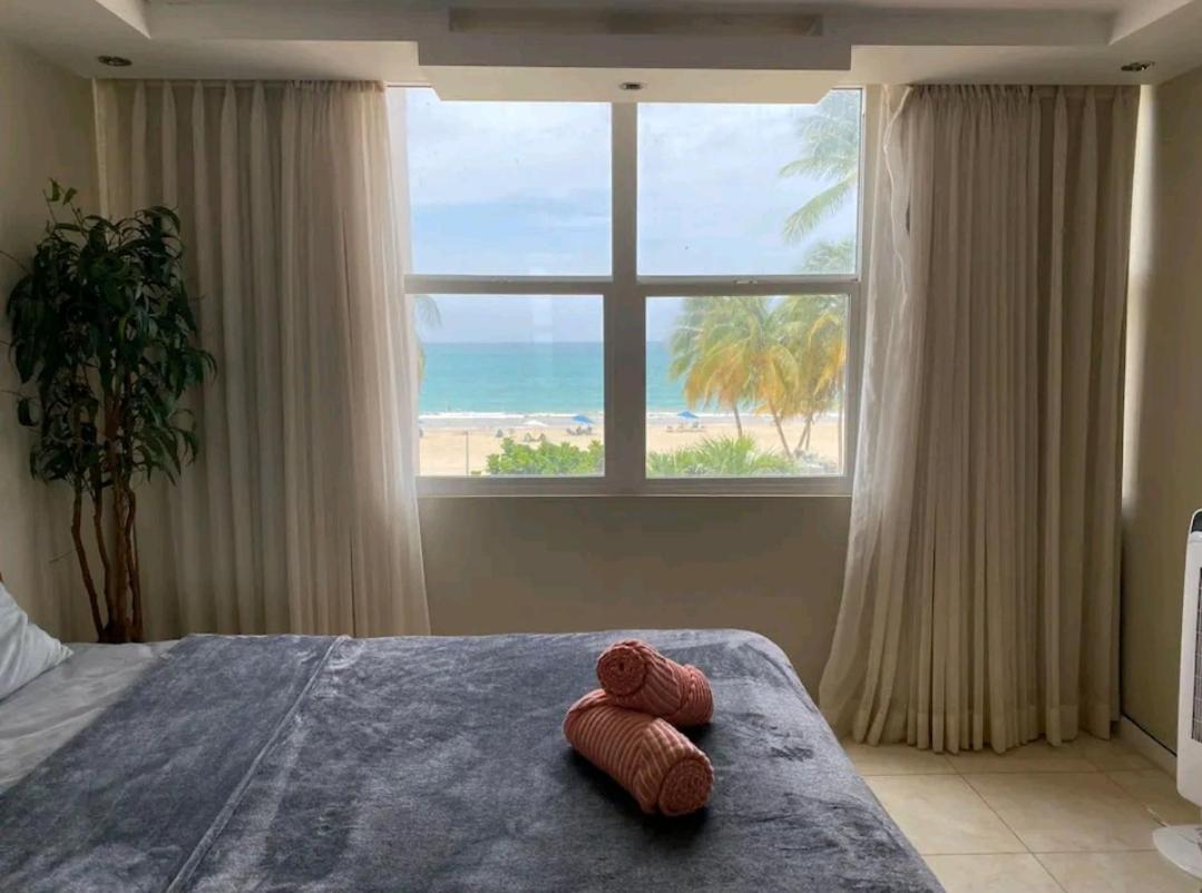 Beach Apartments At Marbella Del Caribe San Juan Eksteriør billede