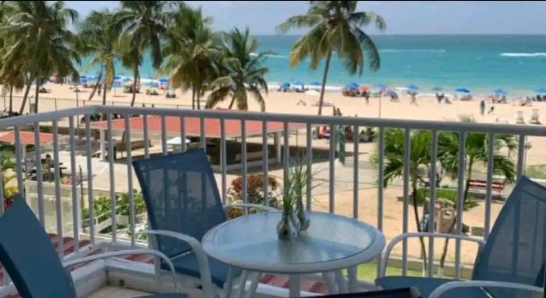 Beach Apartments At Marbella Del Caribe San Juan Eksteriør billede